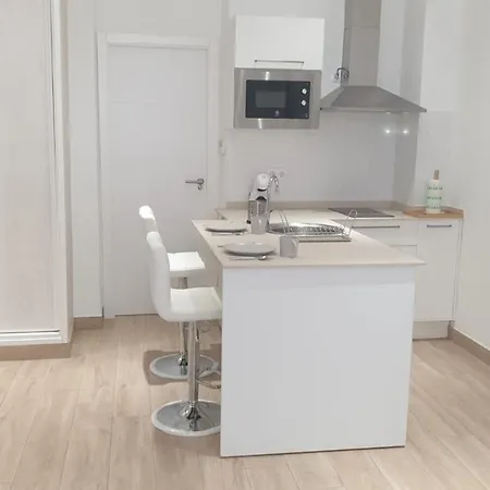 Apartamento Estudio Moderno Con Opcion De Garaje Sevilha