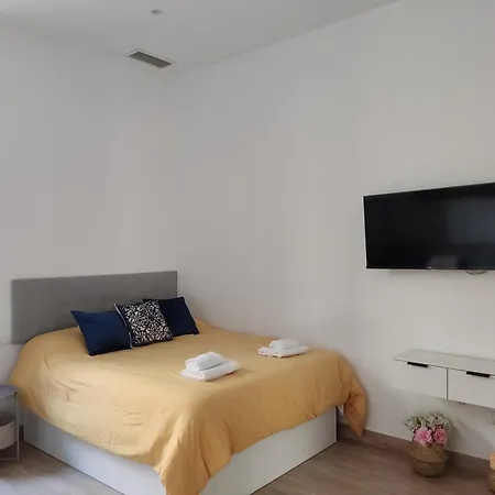 Apartamento Estudio Moderno Con Opcion De Garaje Sevilha